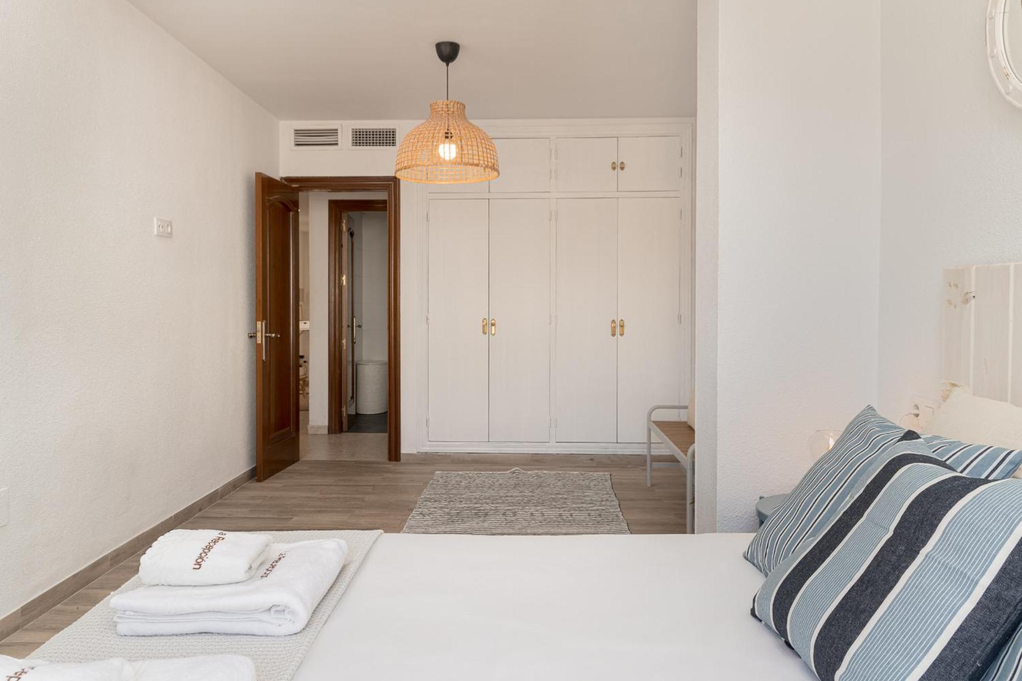 C103 - Sunny Terrace, Old Town Views Apartment Malaga Luaran gambar