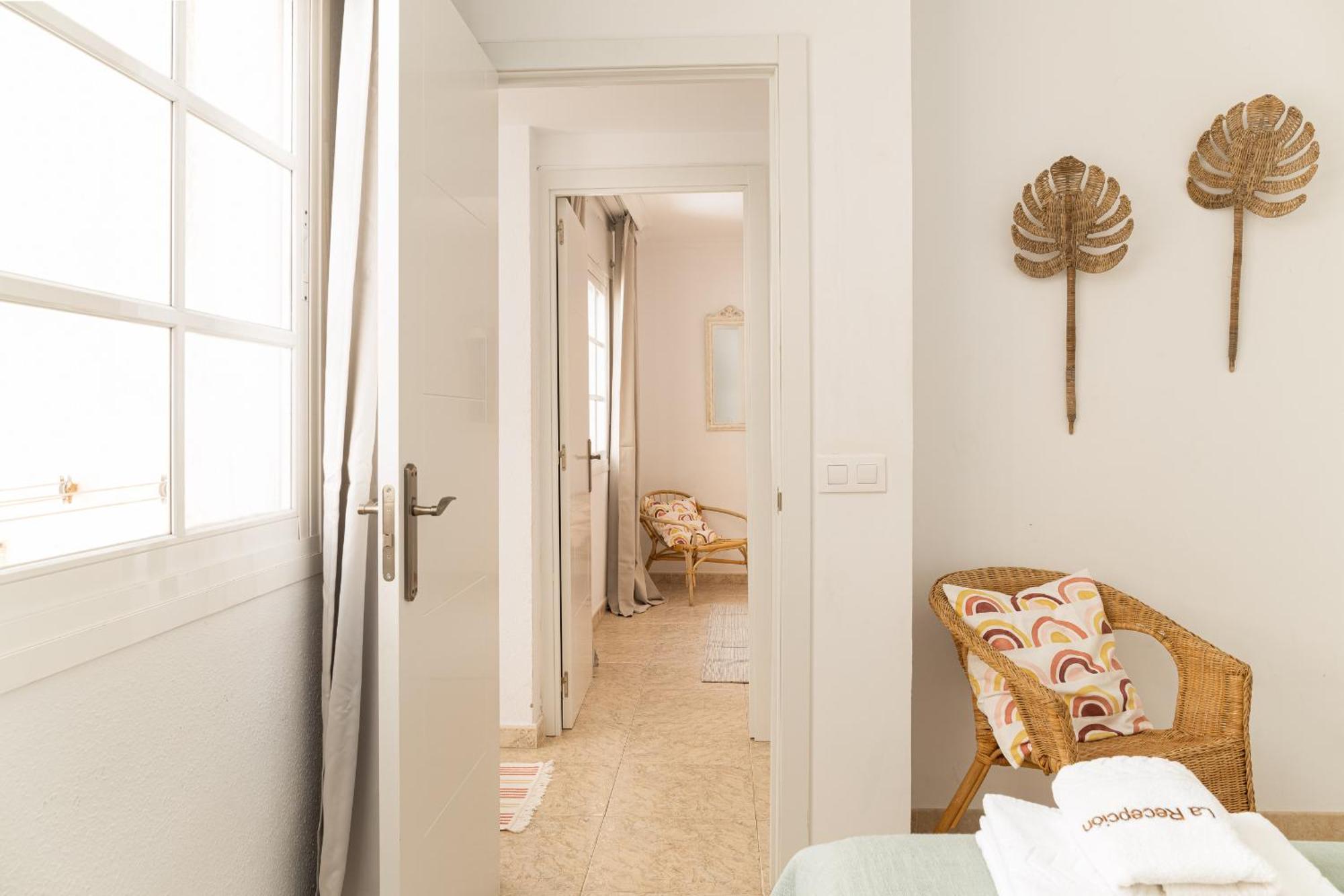 C103 - Sunny Terrace, Old Town Views Apartment Malaga Luaran gambar